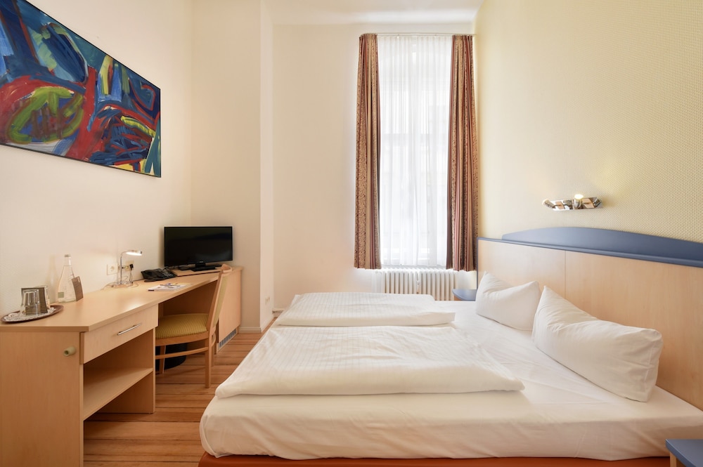 Hotel Tiergarten Berlin 8/71