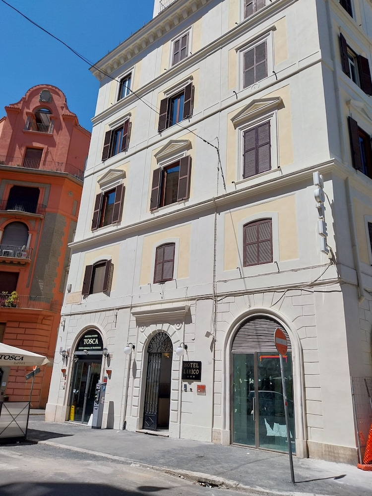 Hotel Lirico Roma 54/63
