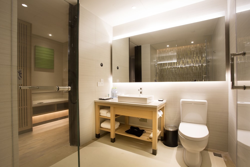 Hyatt Place Sanya City Center 11/62