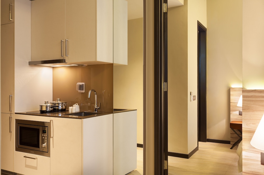 2 Bedrooms, Apartment, 2 King Beds, Laundry، Louis Kienne Serviced Residences 6/7