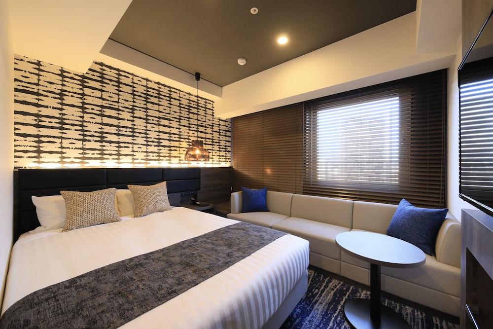 STANDARD, DOUBLE BED