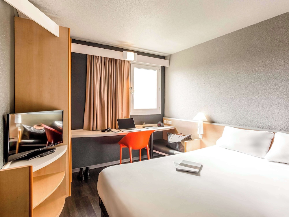 Ibis Pau Lescar 5/50