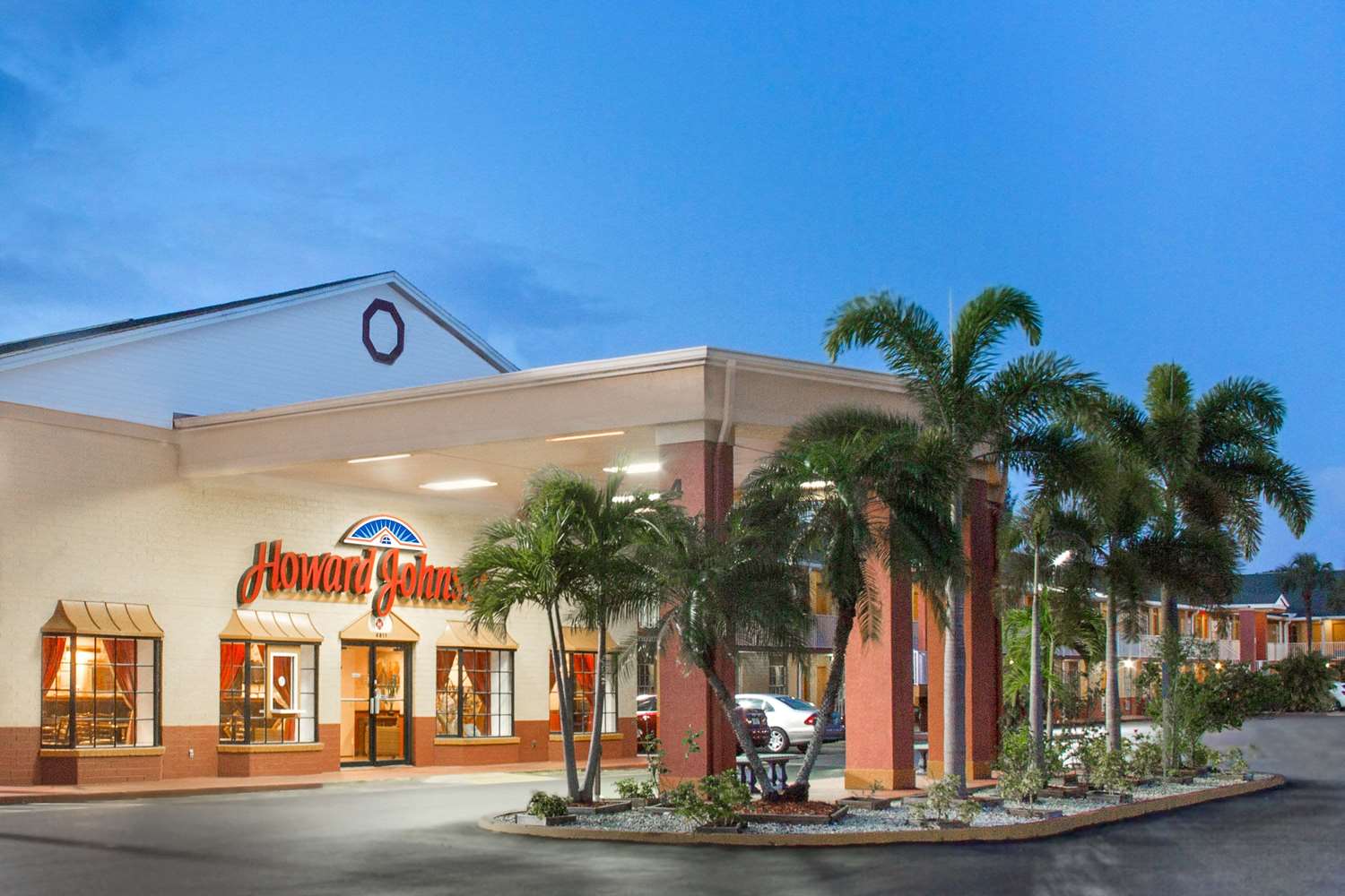 Howard Johnson by Wyndham Ft. Myers FL 5/22