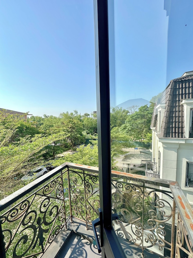 Soleil House Hostel 35/41