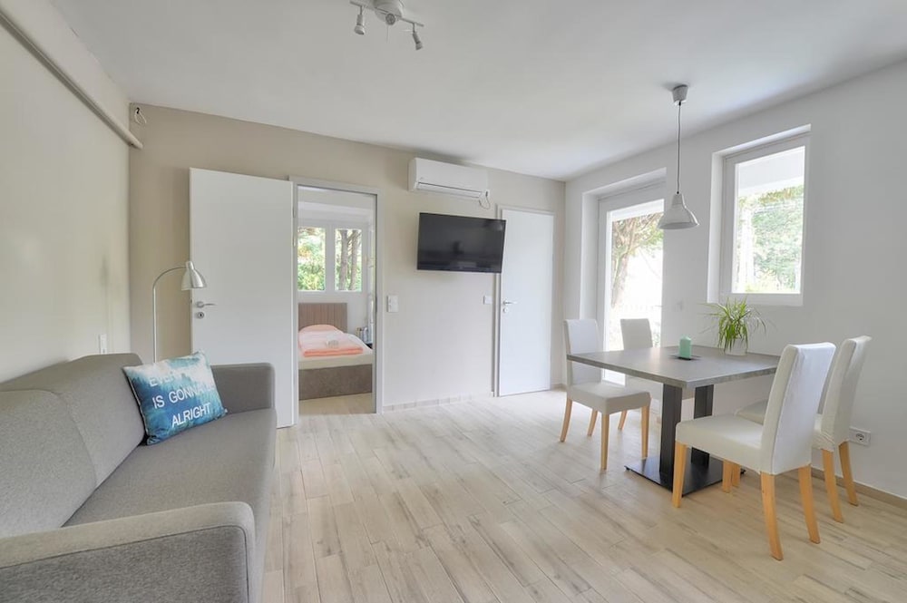 Villa Oliver 3 16/36