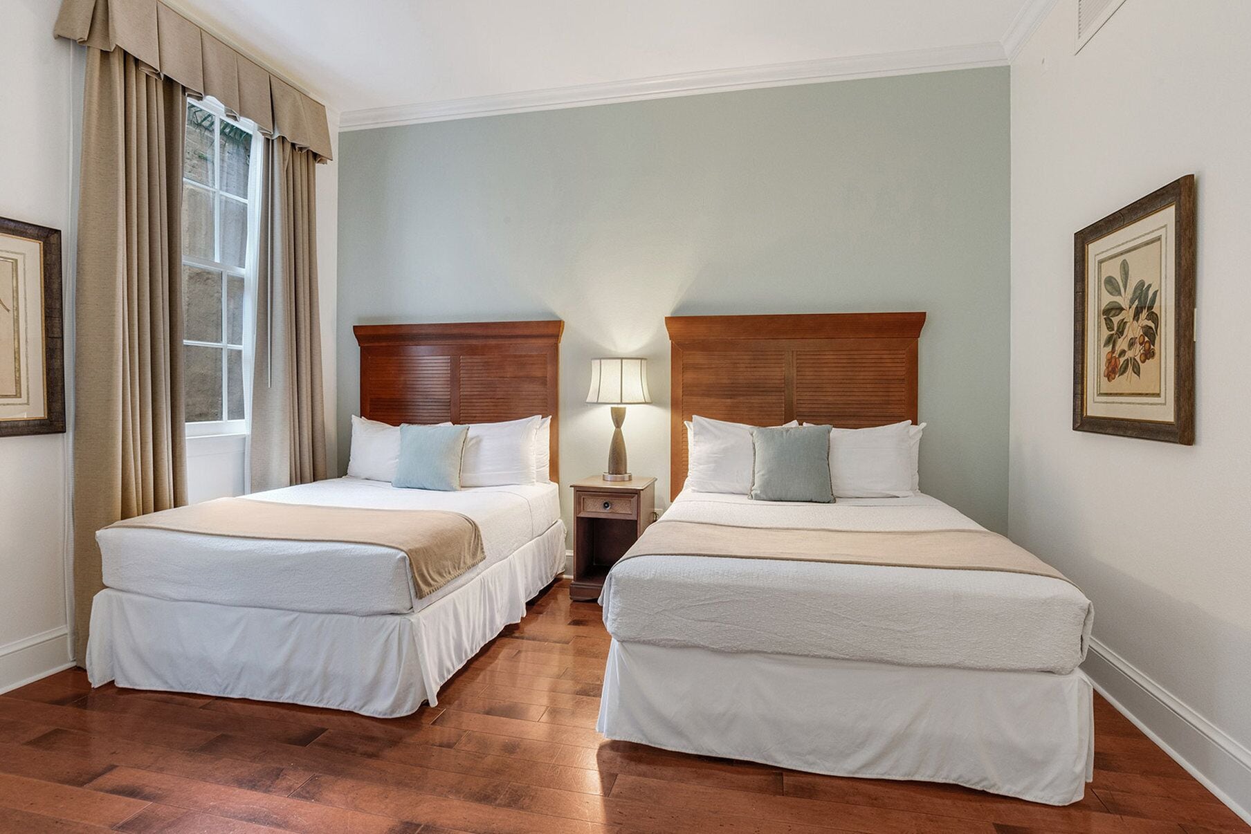 STANDARD, 2 QUEEN BEDS, NO WINDOW
