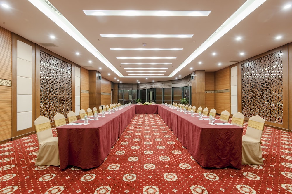 Muong Thanh Grand Lao Cai Hotel 34/63