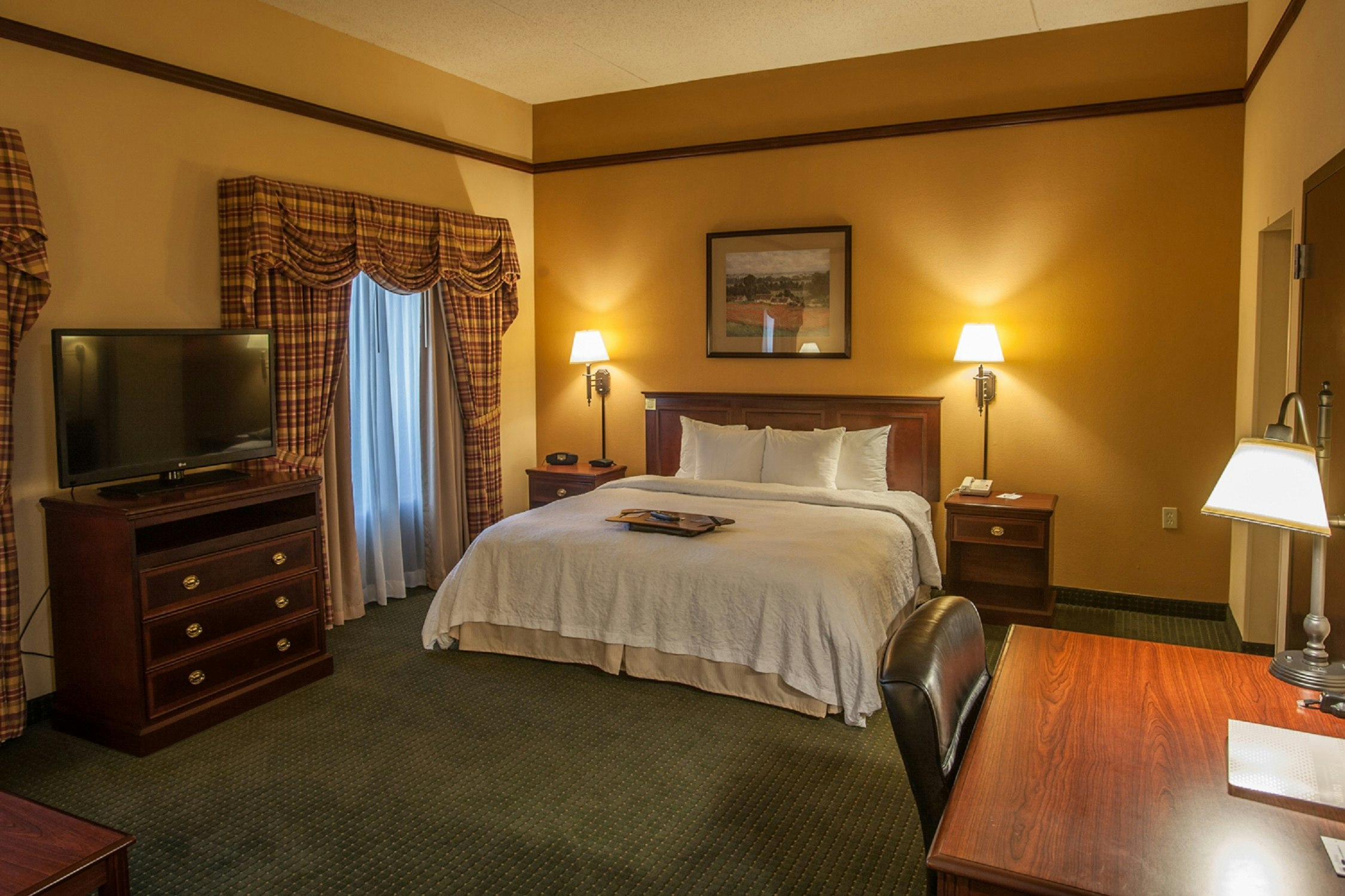 Hampton Inn Suites Stillwater 8/50