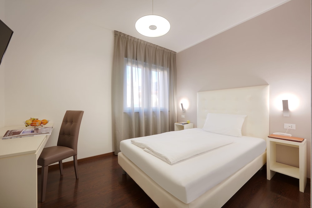 Hotel Asterix 13/28