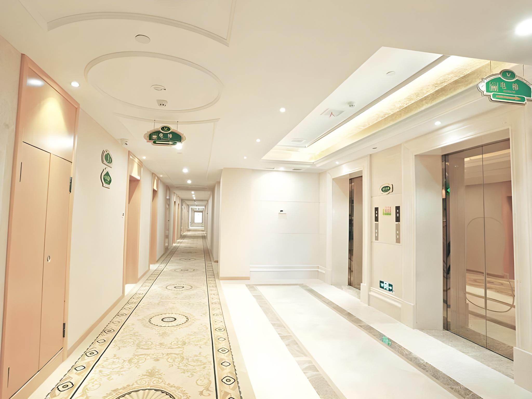Vienna International Hotel (Nanjing Gaochun Metro Station) 6/16