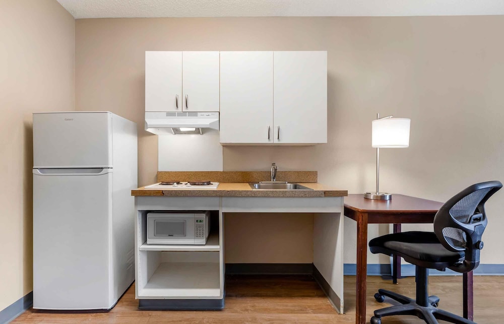 Extended Stay America - Indianapolis -Airport-W Southern Ave 49/60
