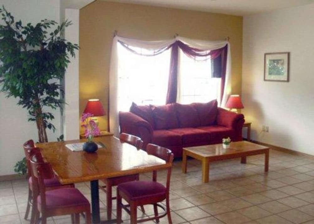 Rodeway Inn 12/20
