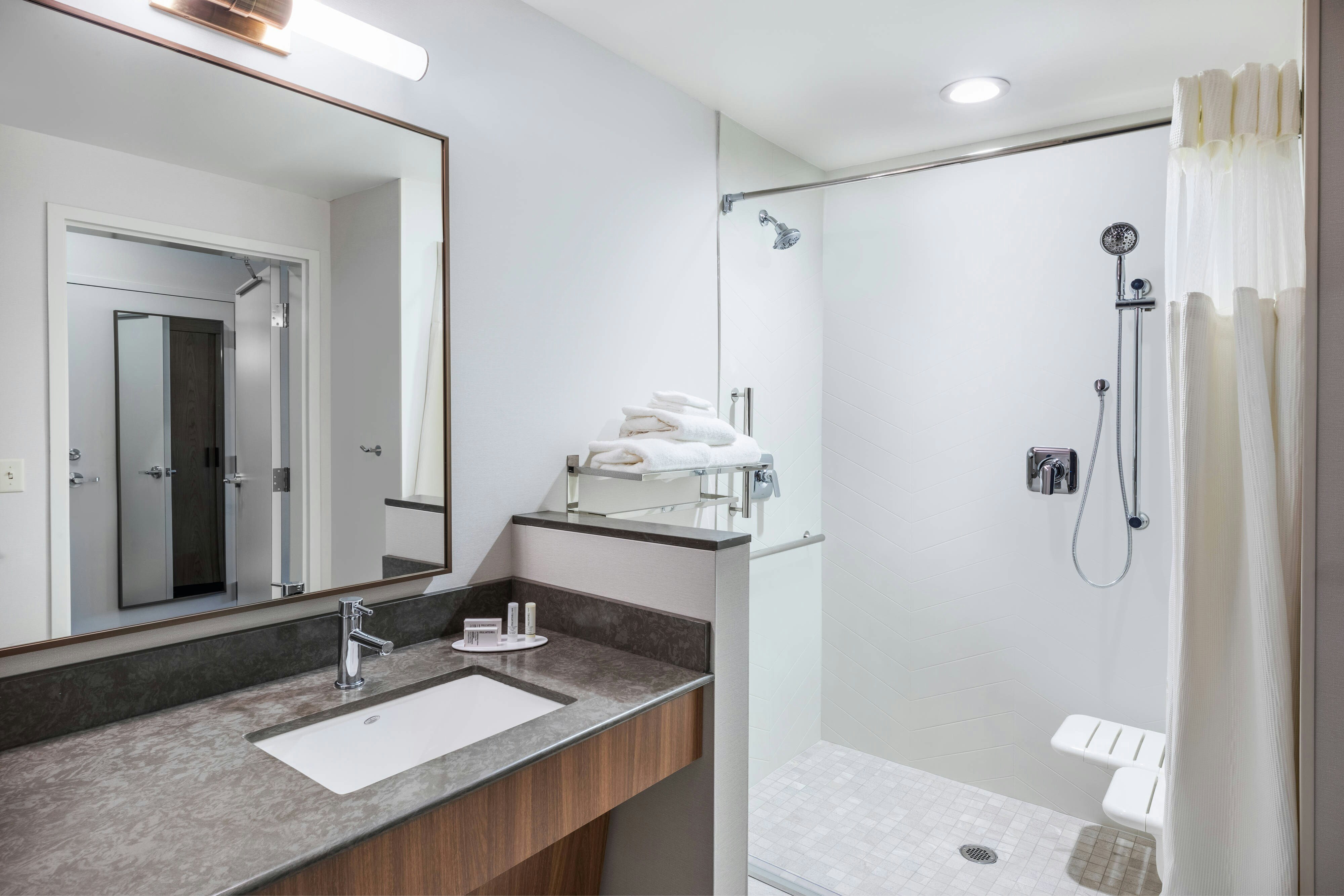 غرفة بسريرين كوين، Fairfield Inn & Suites Houston Memorial City Area 3/5