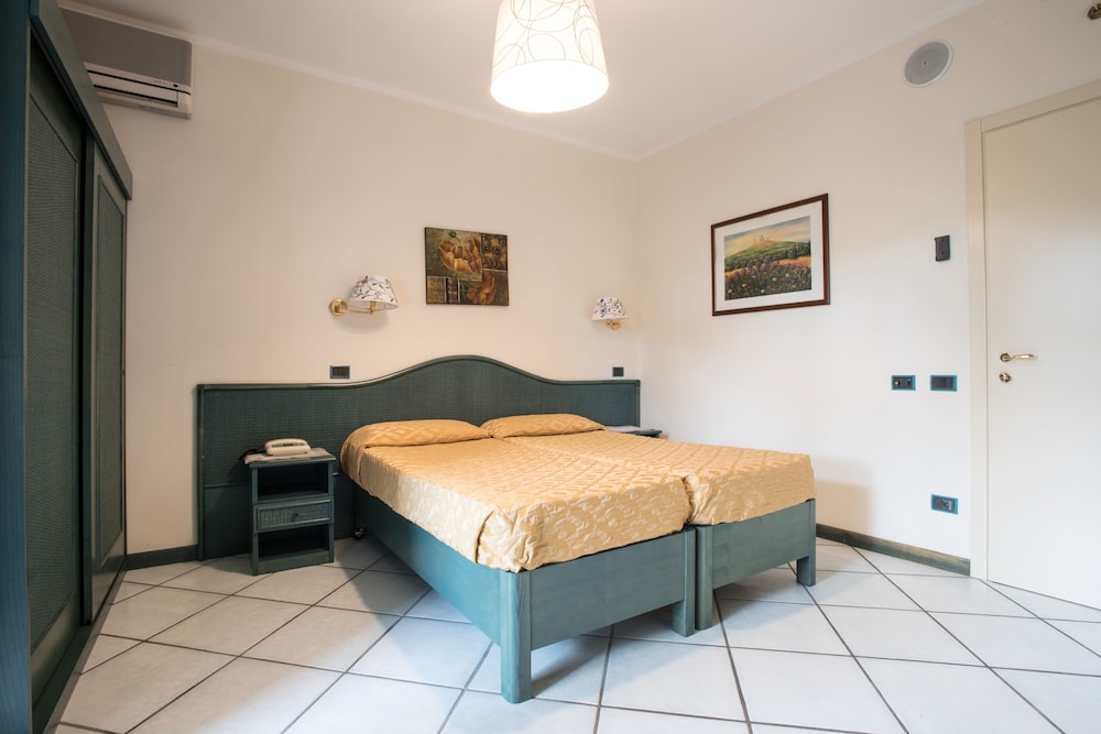 Hotel Kyrton 10/50