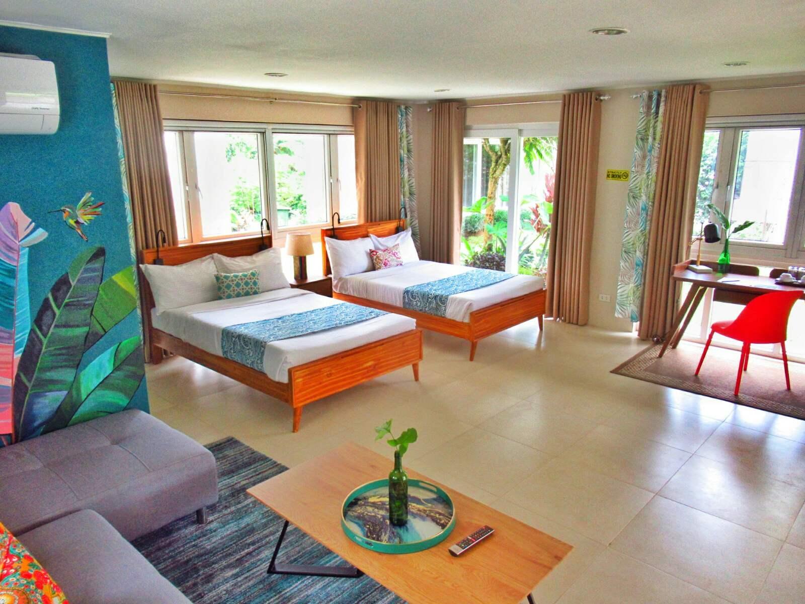 Family, 2 Double Beds, Den