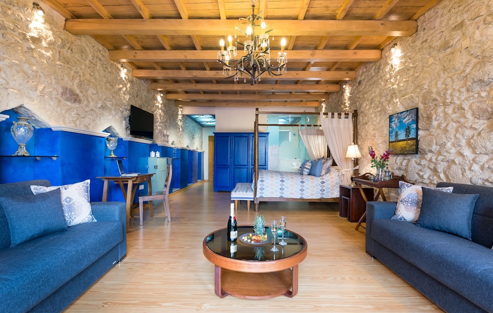 Avli Lounge Apartments 38/75