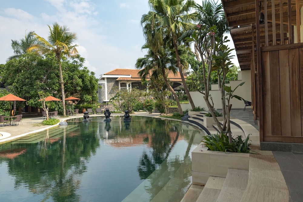 Novus Giri Resort Spa 62/71