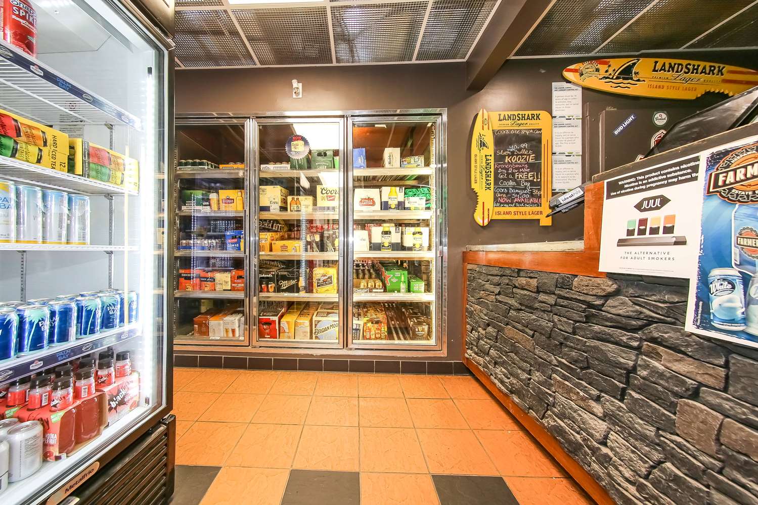 restaurant cafeteria