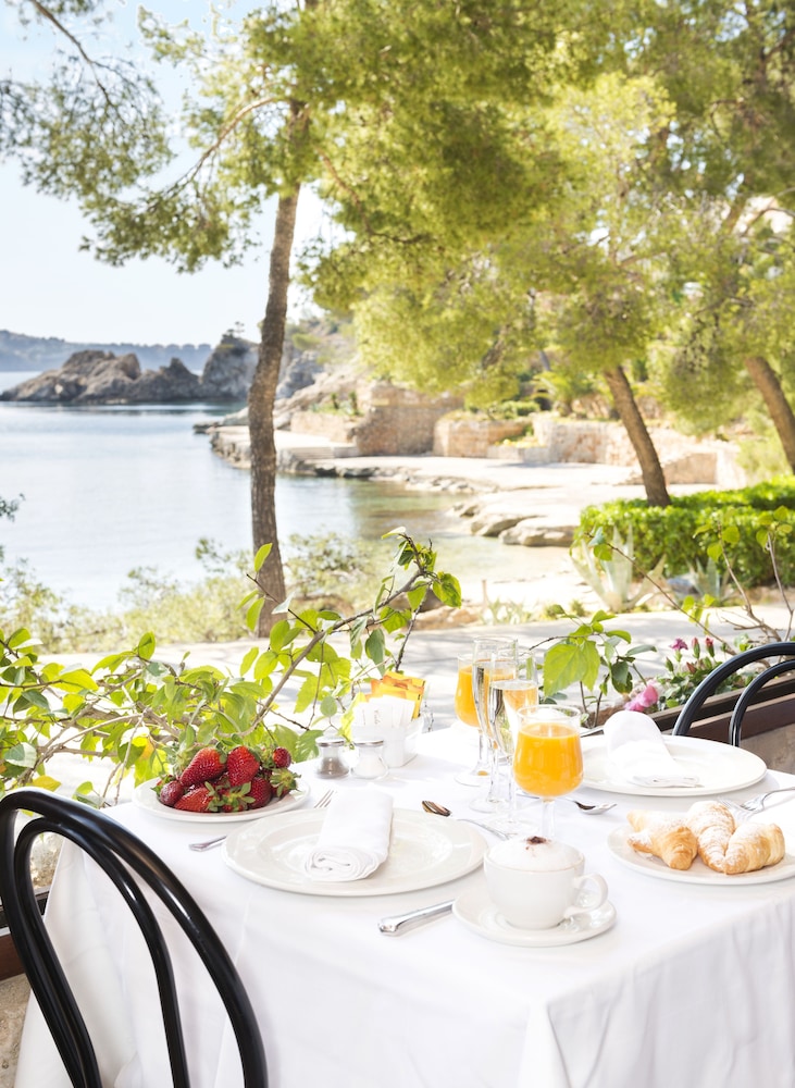 Hotel Cala Fornells 38/50