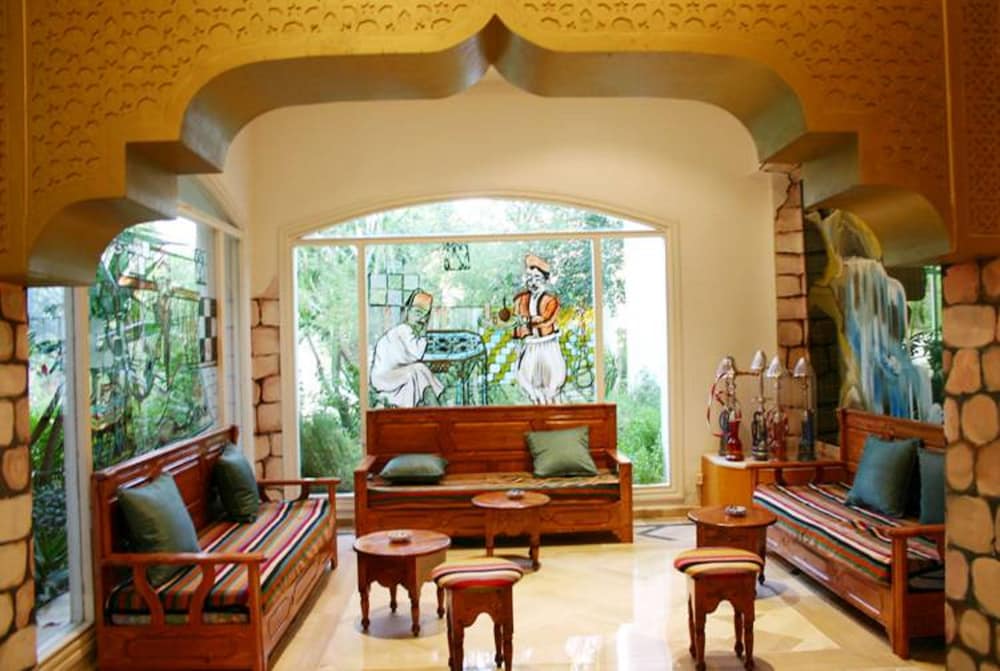 Tunisia Lodge 11/32