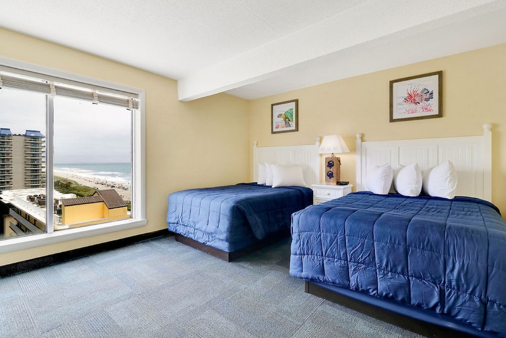 North Shore Oceanfront Resort Hotel 19/80