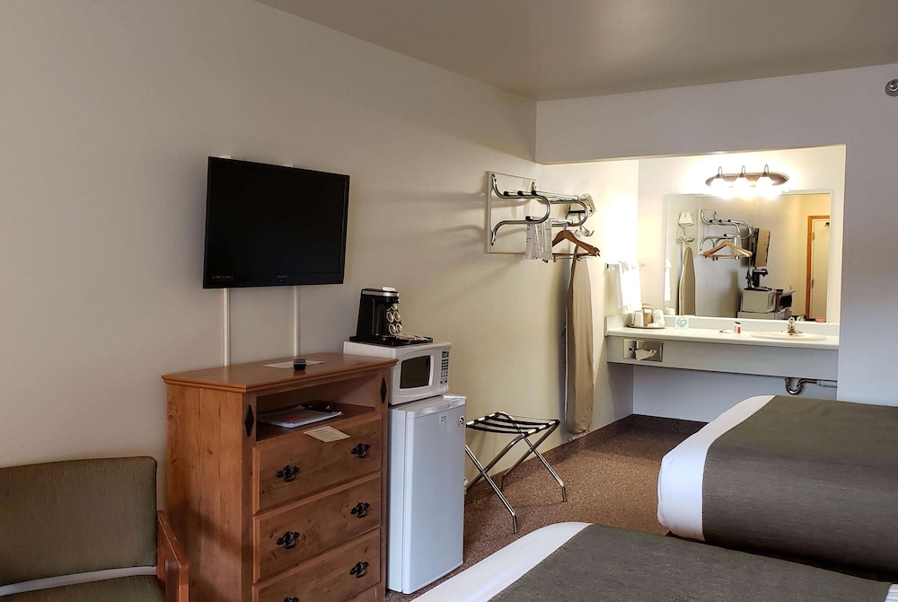 Travelodge Inn Suites Deadwood 52/73