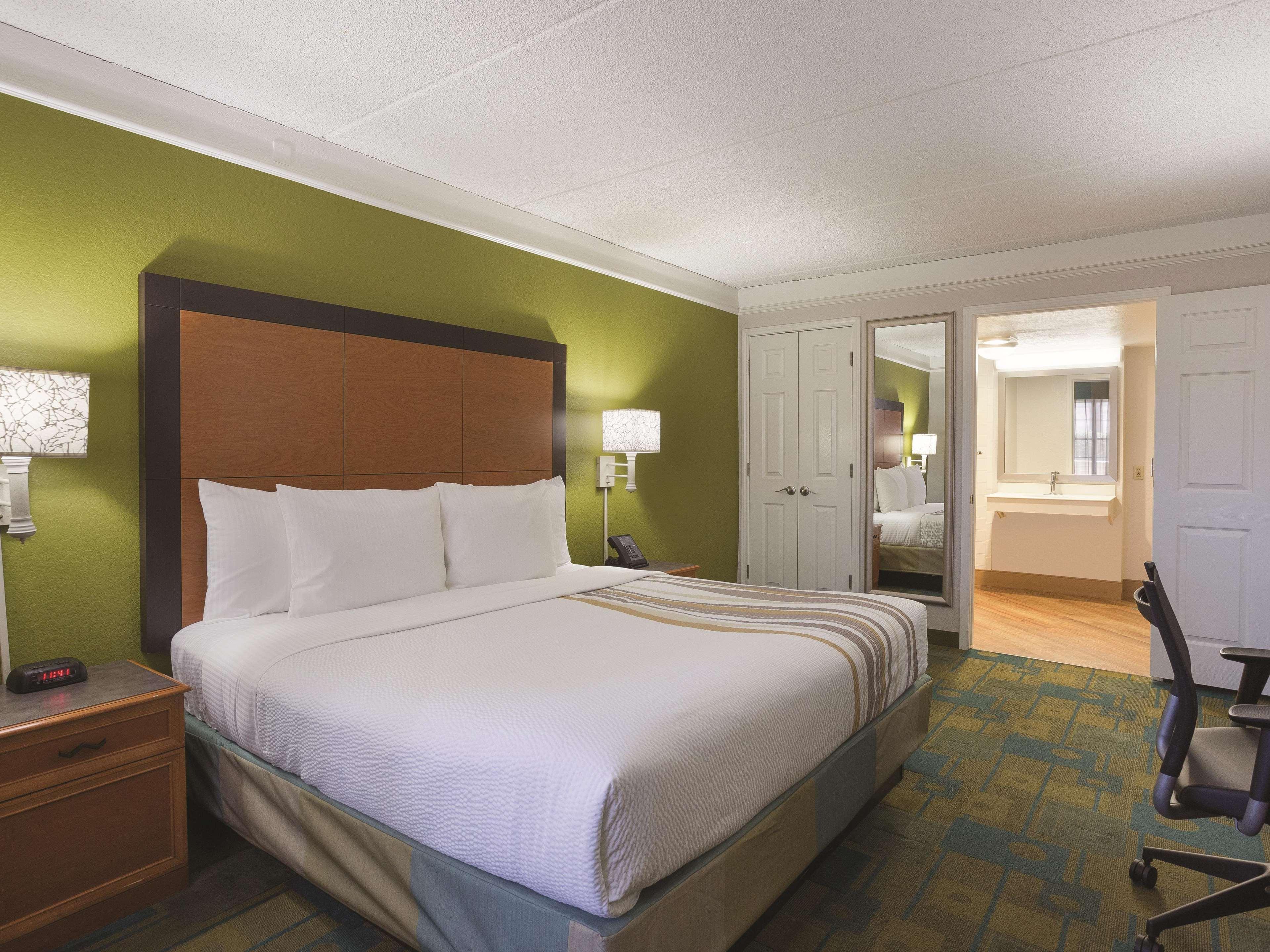 Room, Double Bed