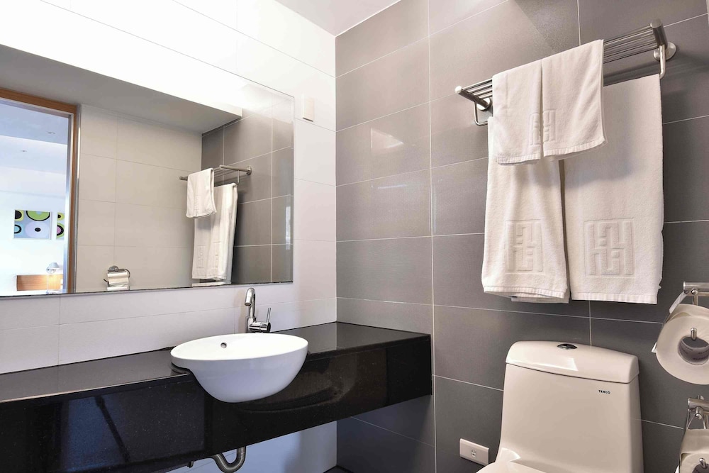 Hotel Hi Xinmin 64/67