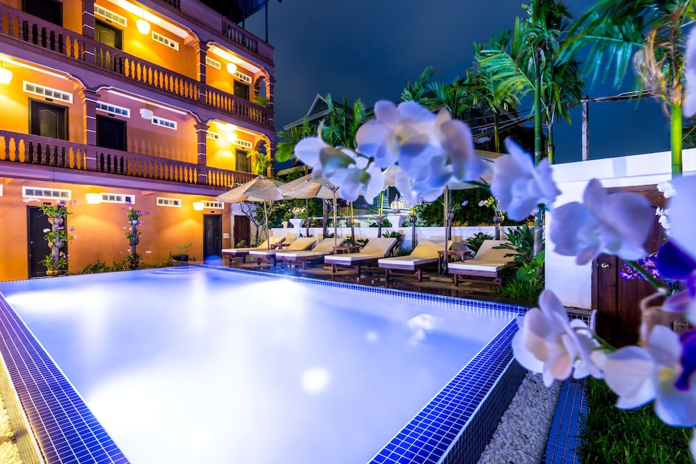 The Unique Angkor Villa 63/69