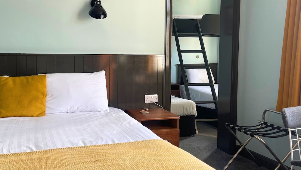 The Marine Hotel 25/54