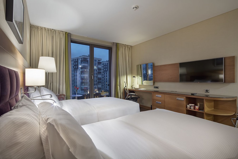 DoubleTree by Hilton Trabzon 30/85