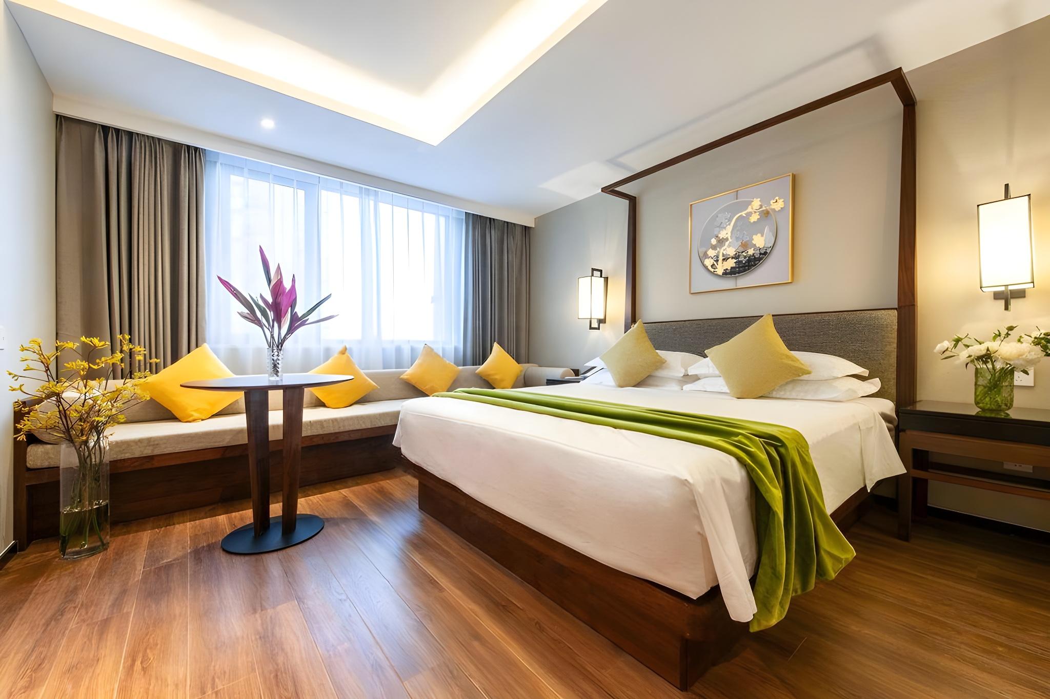 Four Seasons, Double Bed