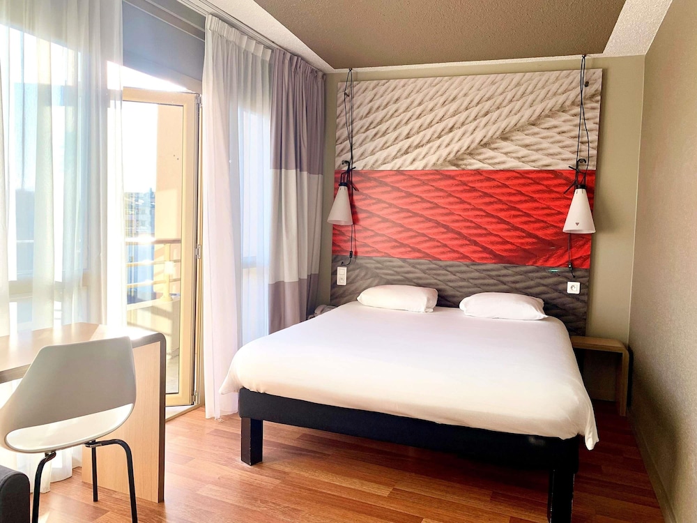 ibis Cannes Plage La Bocca 26/63