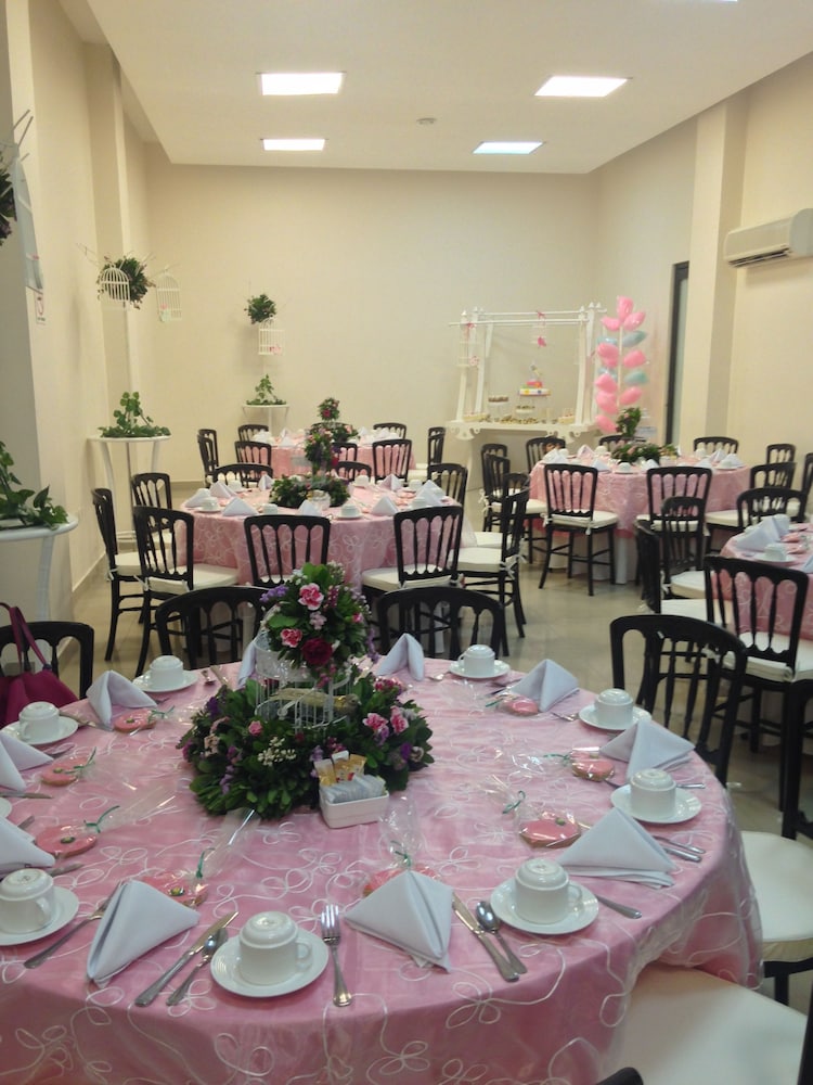 Tabasco Inn 19/25