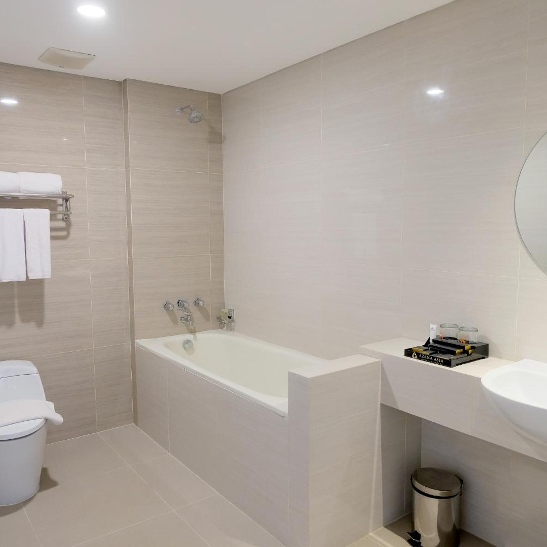 Azana Asia Hotel Cilacap 33/38