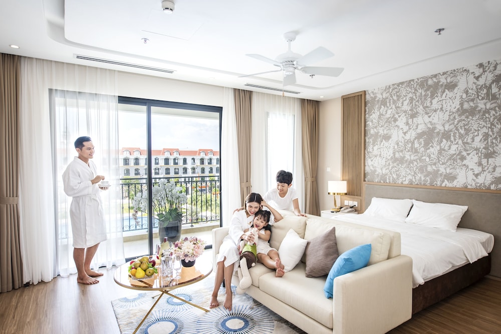 Vinholidays Fiesta Phu Quoc 22/50