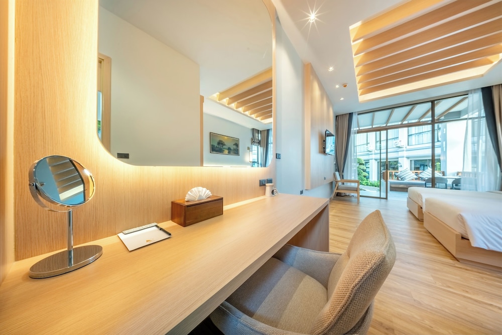 AZ Sunrise Resort & Fitness Club 34/60