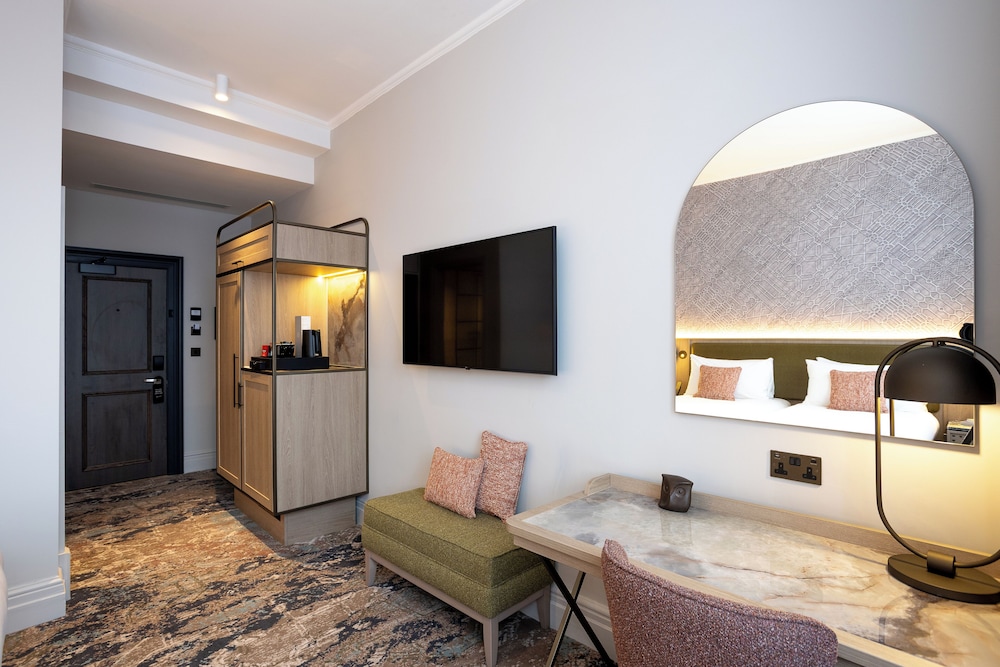 Met Hotel Leeds 11/71