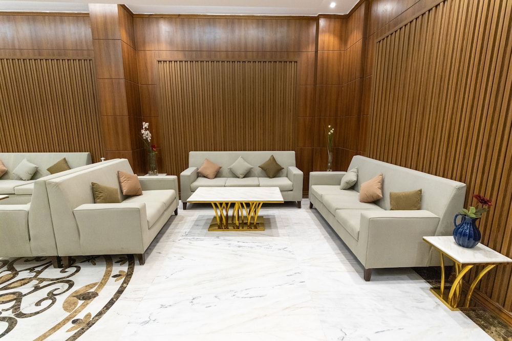 فندق ادماير(Admire Apart' Hotel) 40/50