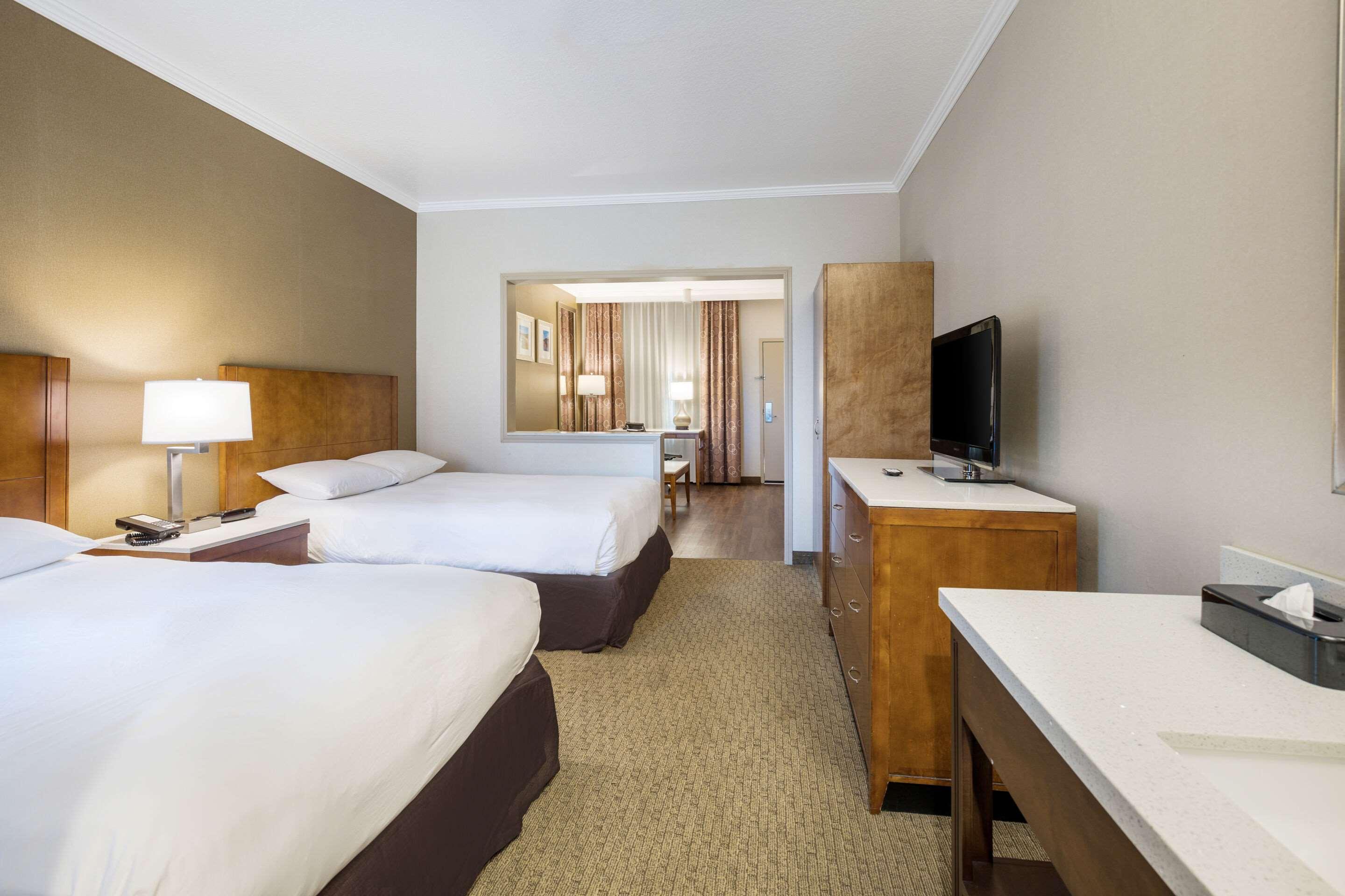 Efficiency, Suite, 2 Double Beds