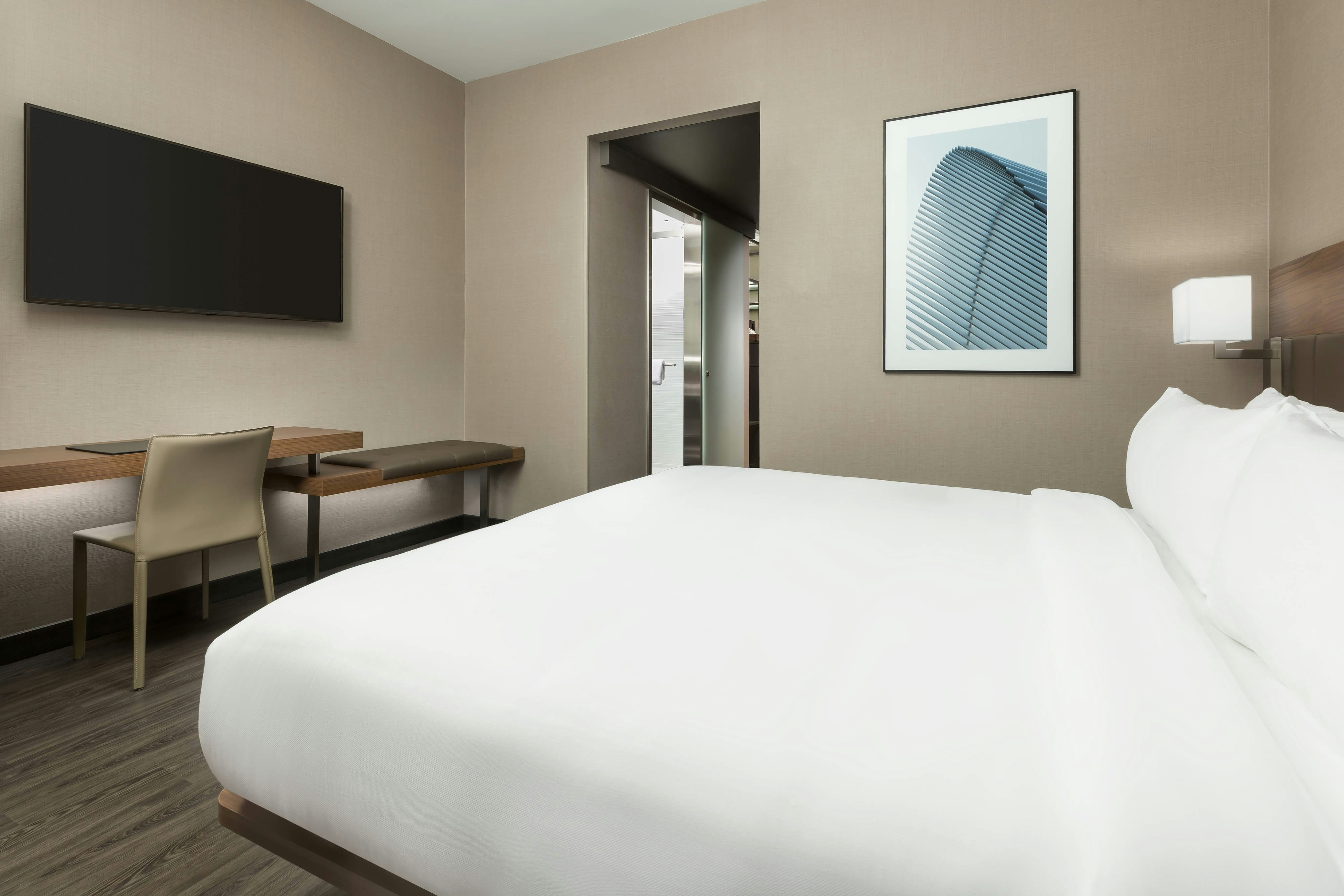 AC HOTEL NEW YORK TIMES SQUARE 26/75