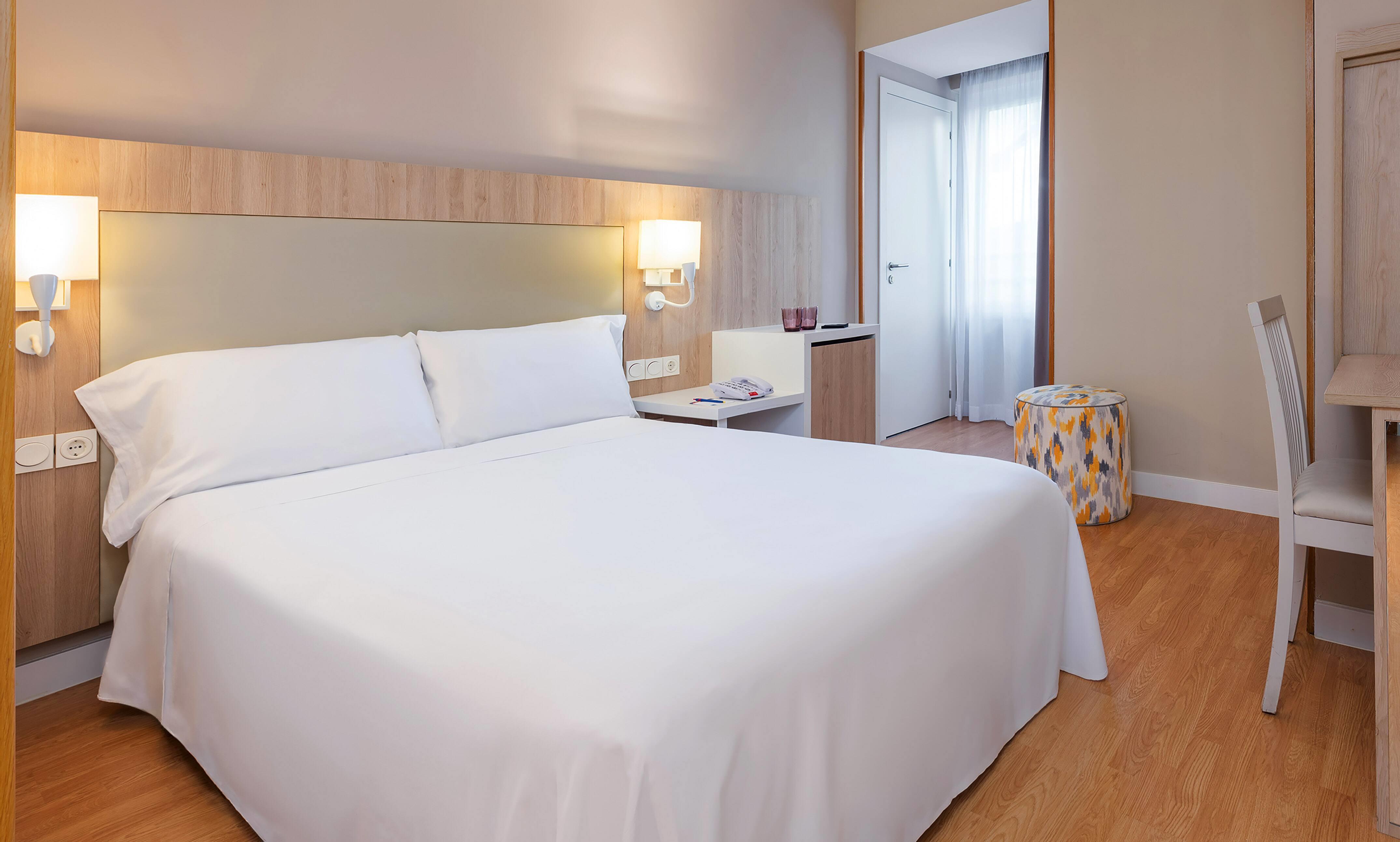 غرفة لذوي الإعاقة، Hotel San Sebastian Orly, Affiliated by Melia 3/8