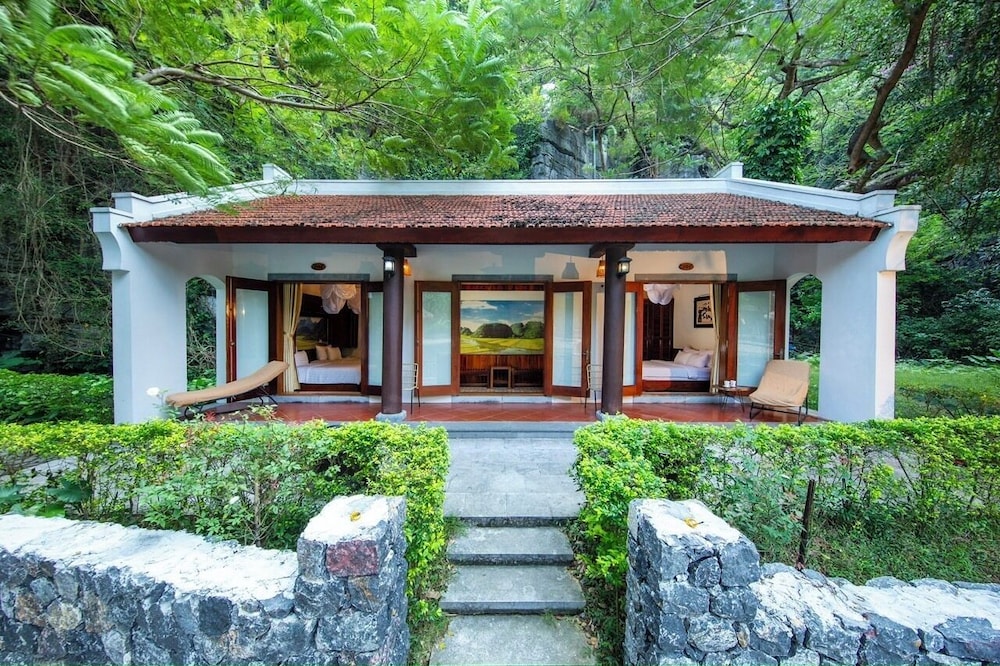 Mua Cave Ecolodge 9/72