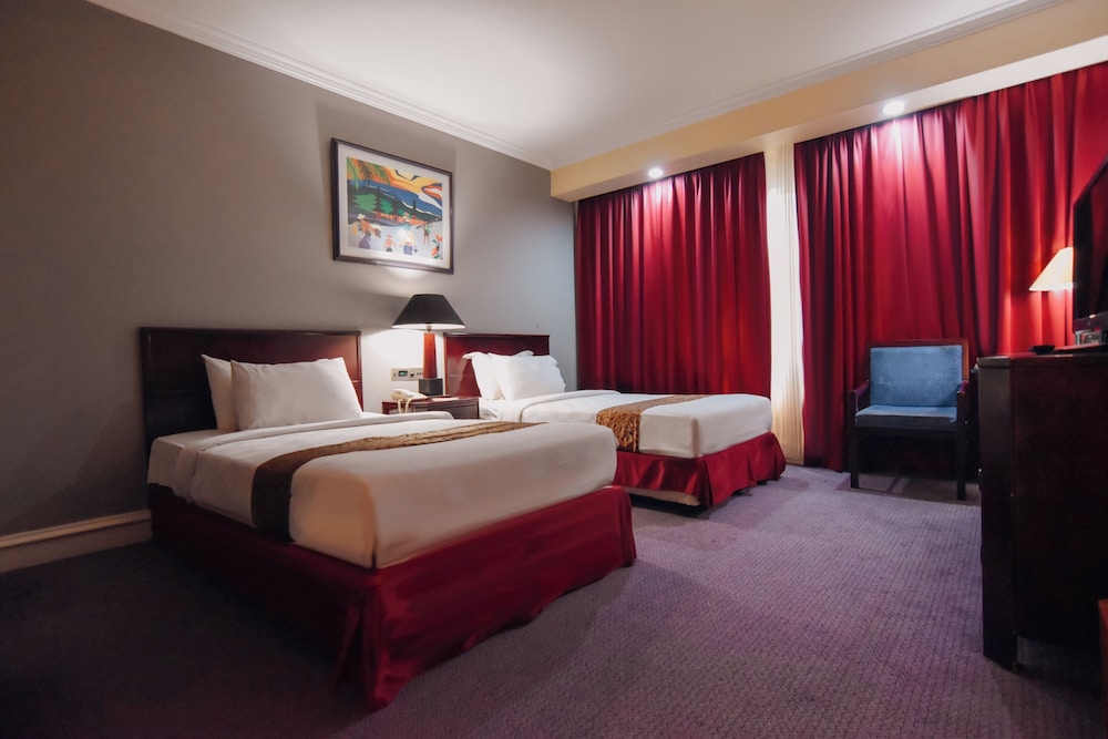 Junior Suite Historical Twin