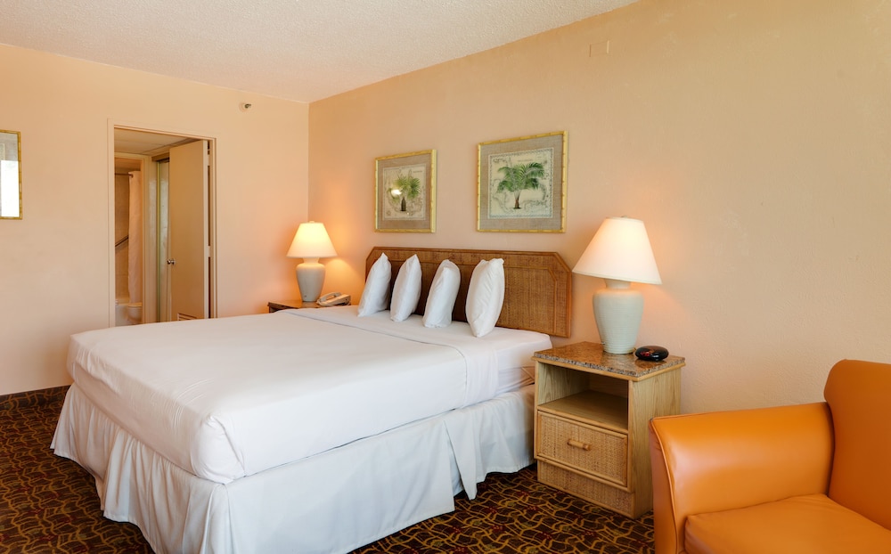 ESJ Beach Hotel 9/42