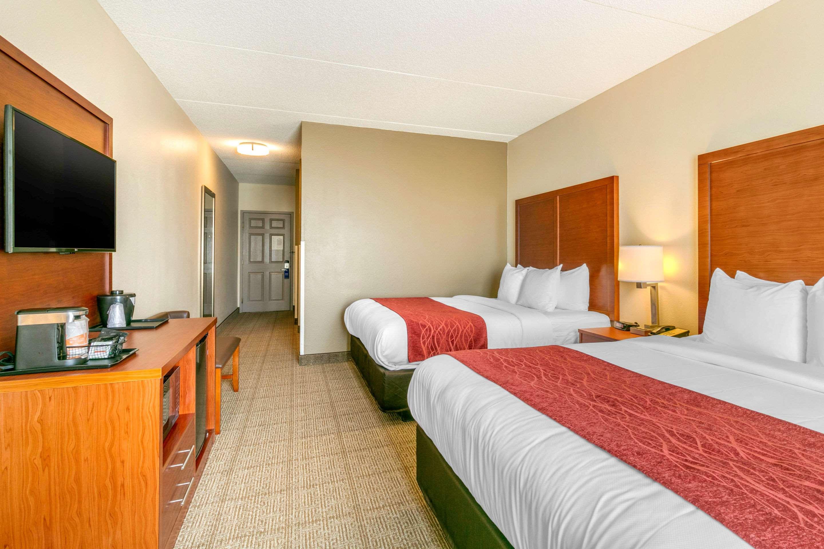 Room, 2 Queen Beds