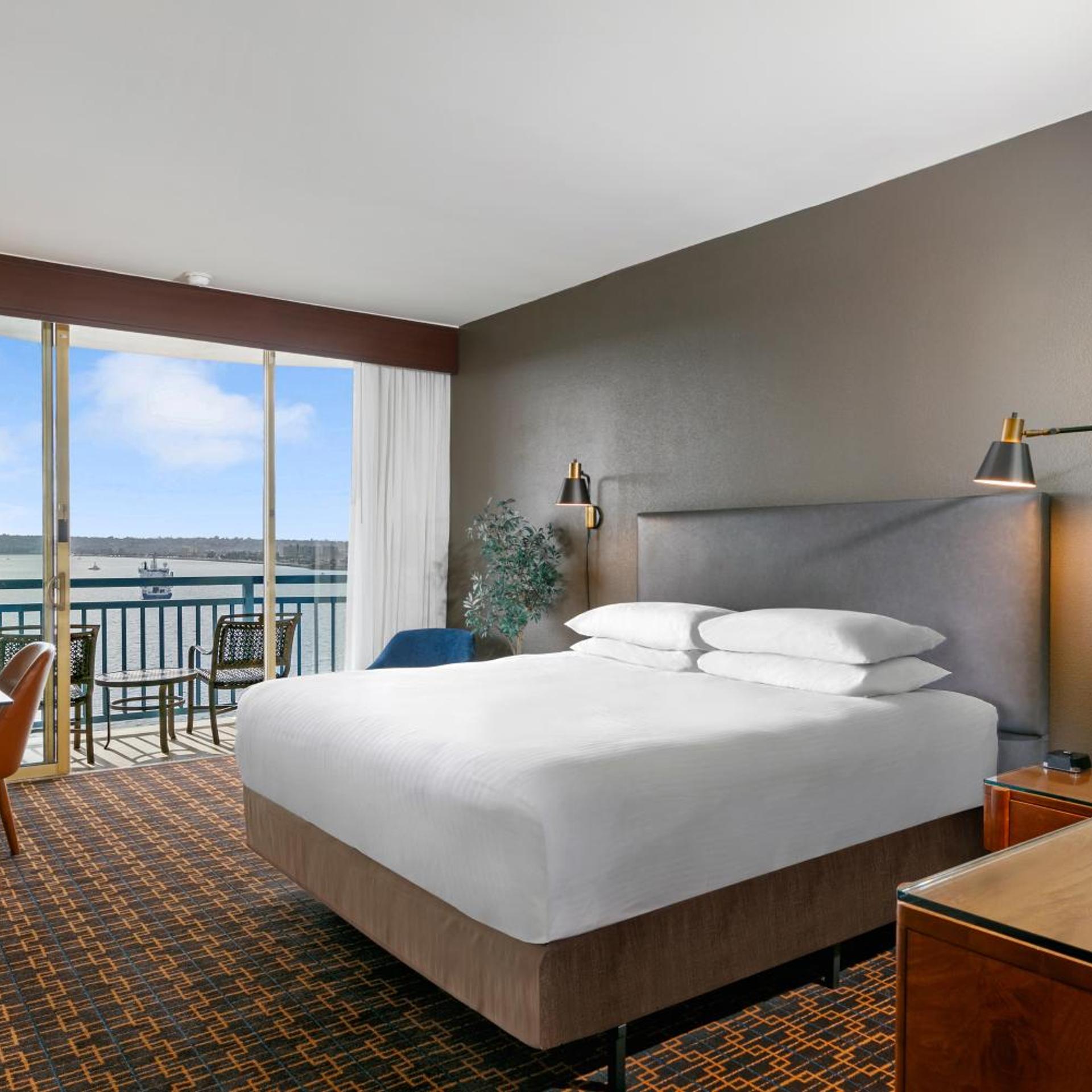 Point Loma, Suite, King Bed, with View