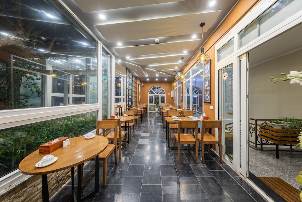 A25 Hotel - 23 Quan Thanh 34/49