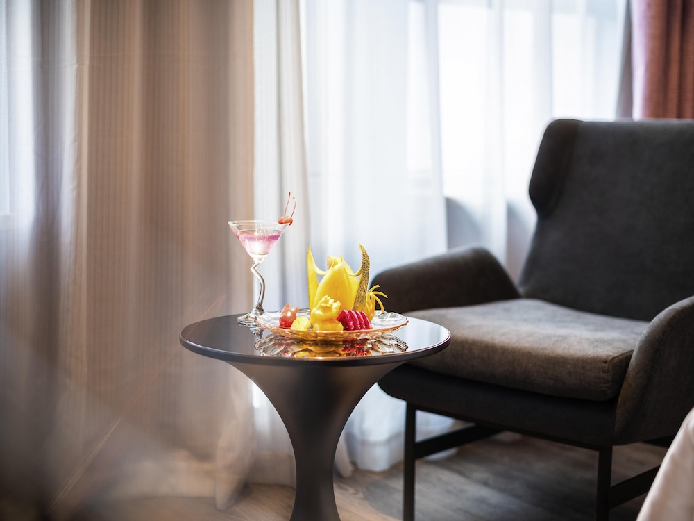 Mercure Kunshan MIXC Hi-tech 42/56