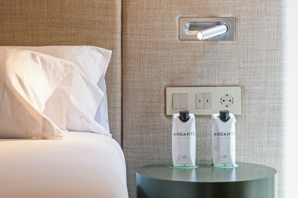 SUPERIOR, TWIN BEDS